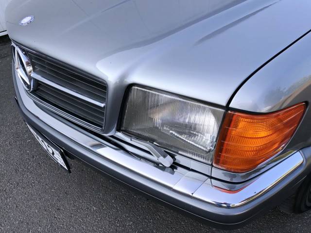 Mercedes-Benz 560 SEC (1990) – Bild 15