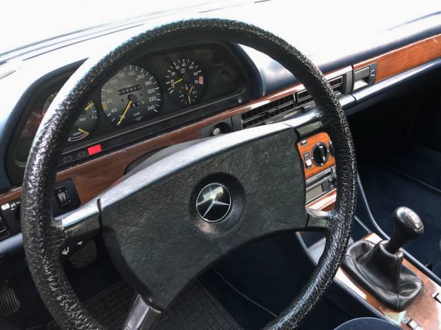 Mercedes-Benz 280 SE (1983) – Bild 6