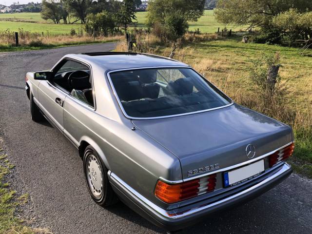 Mercedes-Benz 560 SEC (1990) – Bild 4