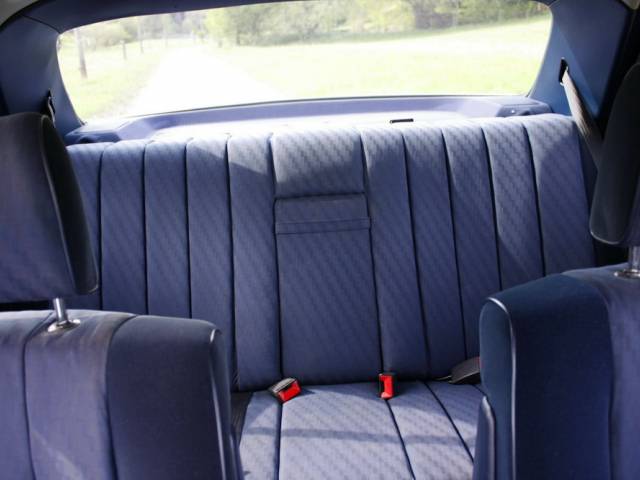 Mercedes-Benz 280 SE (1983) – Bild 13