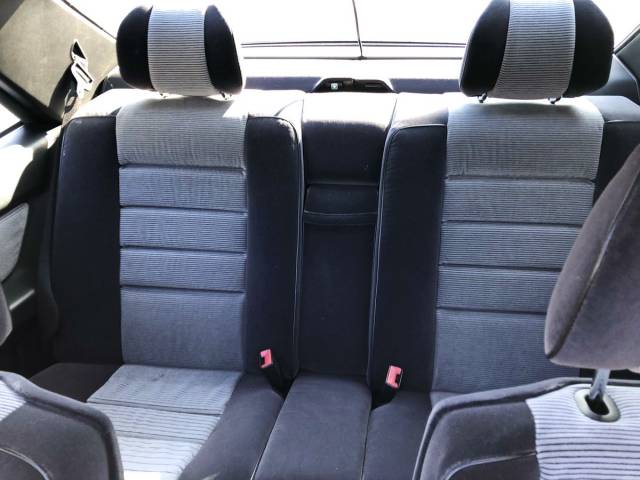 Mercedes-Benz 560 SEC (1990) – Bild 5