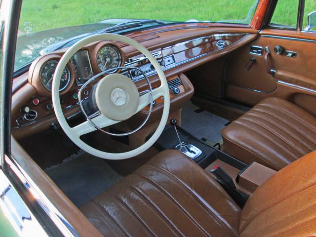 Mercedes-Benz 280 SE 3,5 (1970) – Bild 19