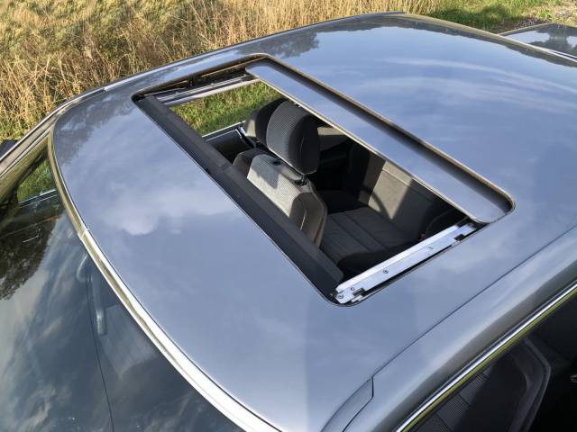 Mercedes-Benz 560 SEC (1990) – Bild 13