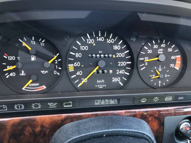 Mercedes-Benz 560 SEC (1990) – Bild 14